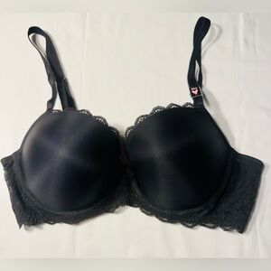 Victoria's Secret DA lightly lined smooth Demi black bra - Size 36D